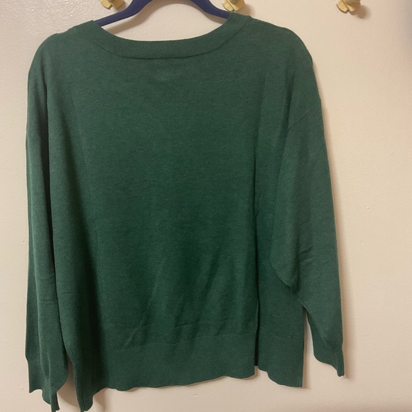 Ava and Viv thin v-neck sweater. - Picture 3 of 3